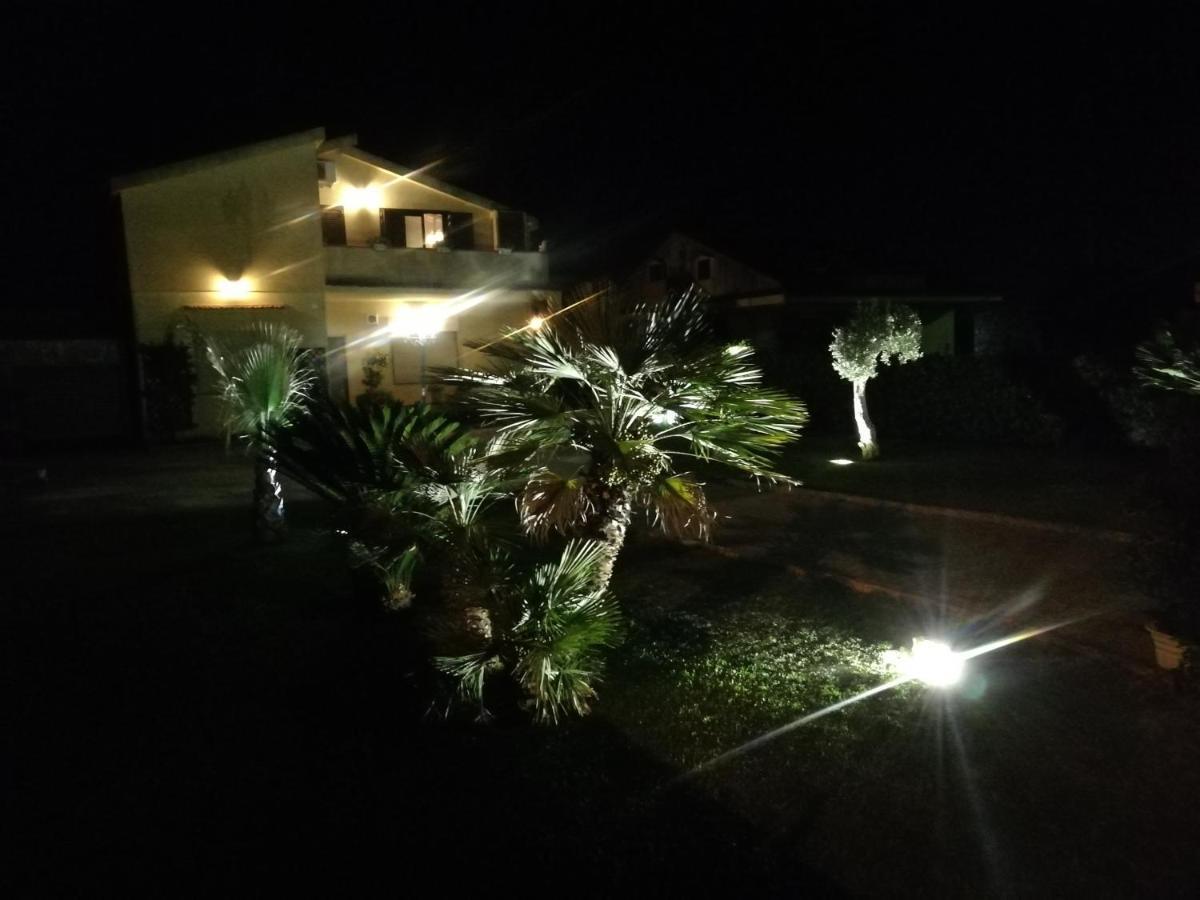 Ulivo Apartment Ragusa Bagian luar foto